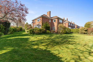 Photo 52- click for photo gallery